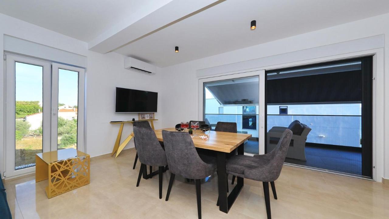 Adastra Apartments ماسلينتسا المظهر الخارجي الصورة