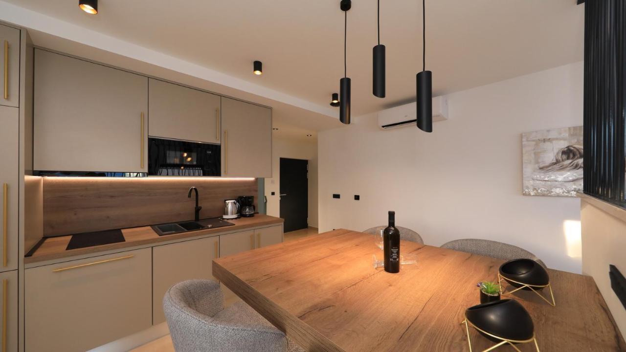 Adastra Apartments ماسلينتسا المظهر الخارجي الصورة