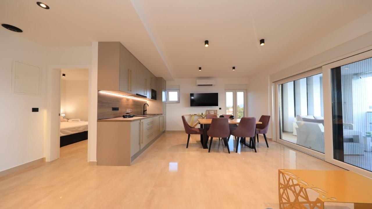 Adastra Apartments ماسلينتسا المظهر الخارجي الصورة