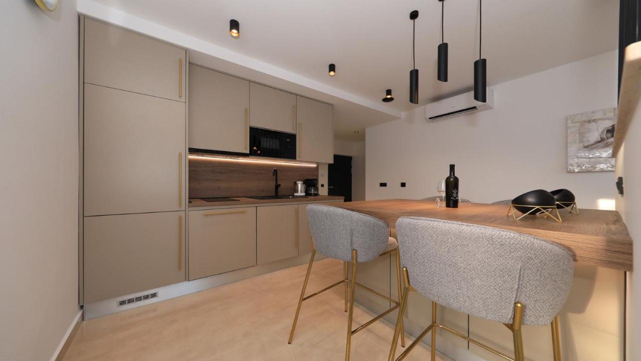 Adastra Apartments ماسلينتسا المظهر الخارجي الصورة
