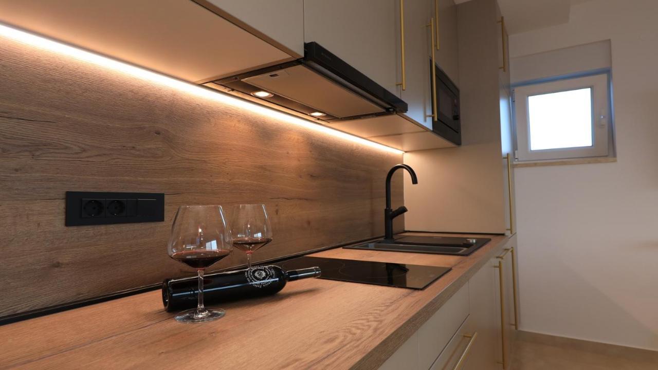 Adastra Apartments ماسلينتسا المظهر الخارجي الصورة
