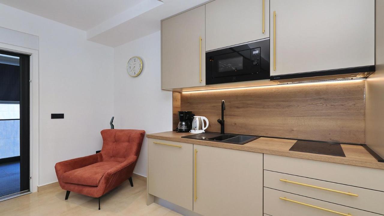 Adastra Apartments ماسلينتسا المظهر الخارجي الصورة